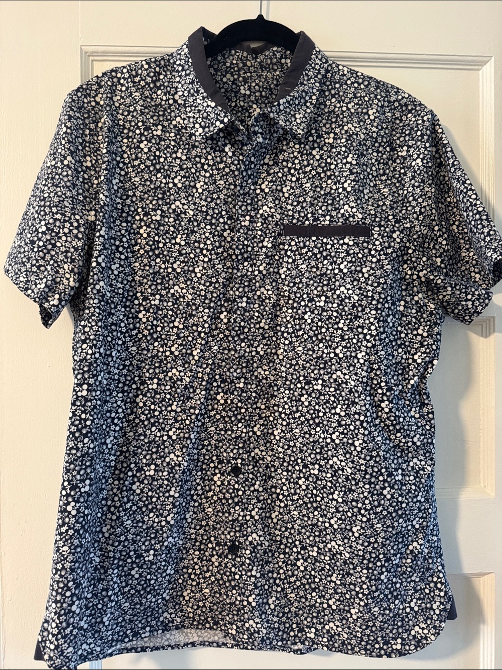 LuluLemon Men's Navy Floral Short-Sleeve Button-Up Shirt